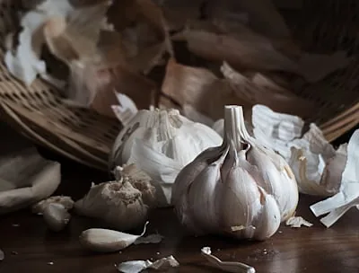 Garlic bulbs and separated cloves